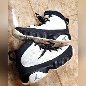 Air Jordan University blue size 5y youth